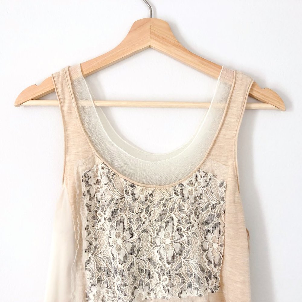 Vera Wang Blush Lace Floral Tank